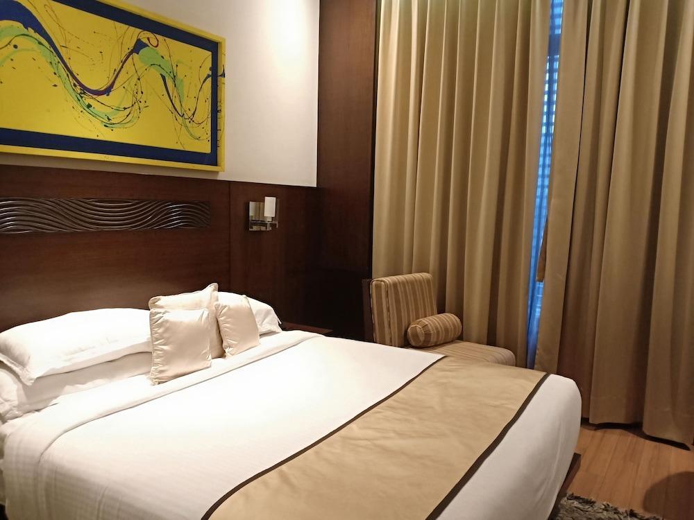 Monotel Calcutta Buitenkant foto