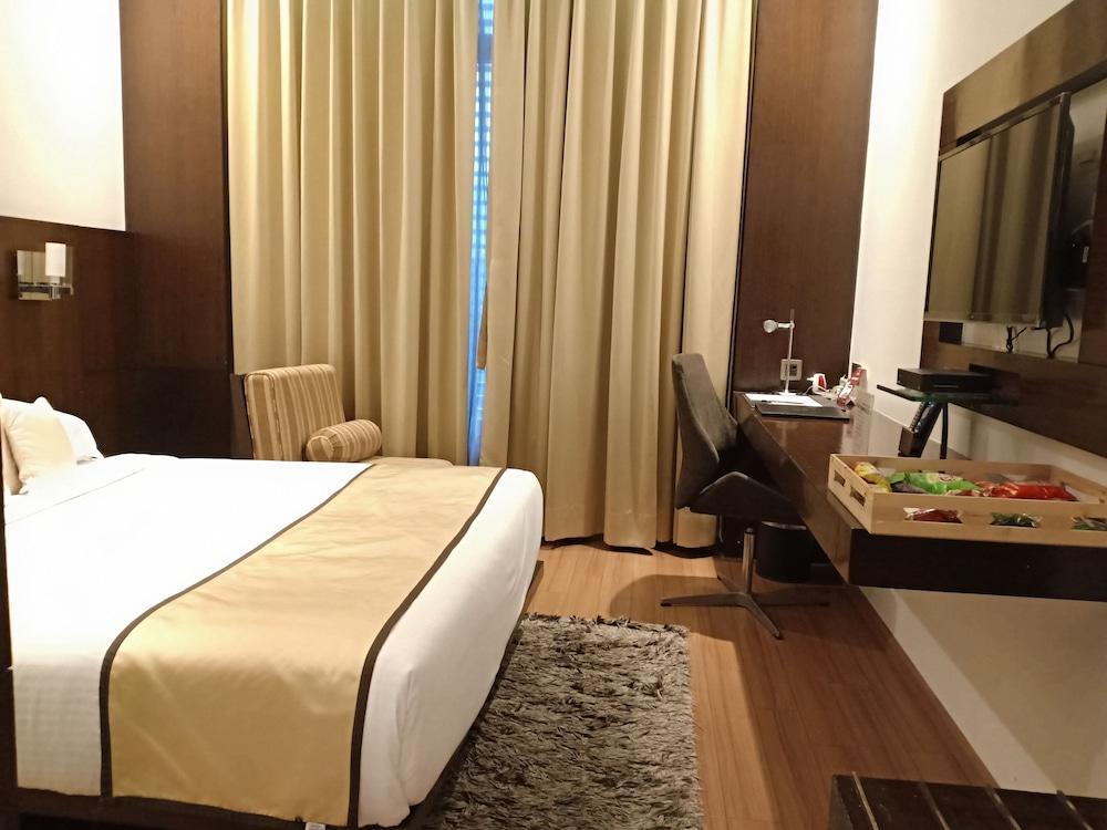 Monotel Calcutta Buitenkant foto