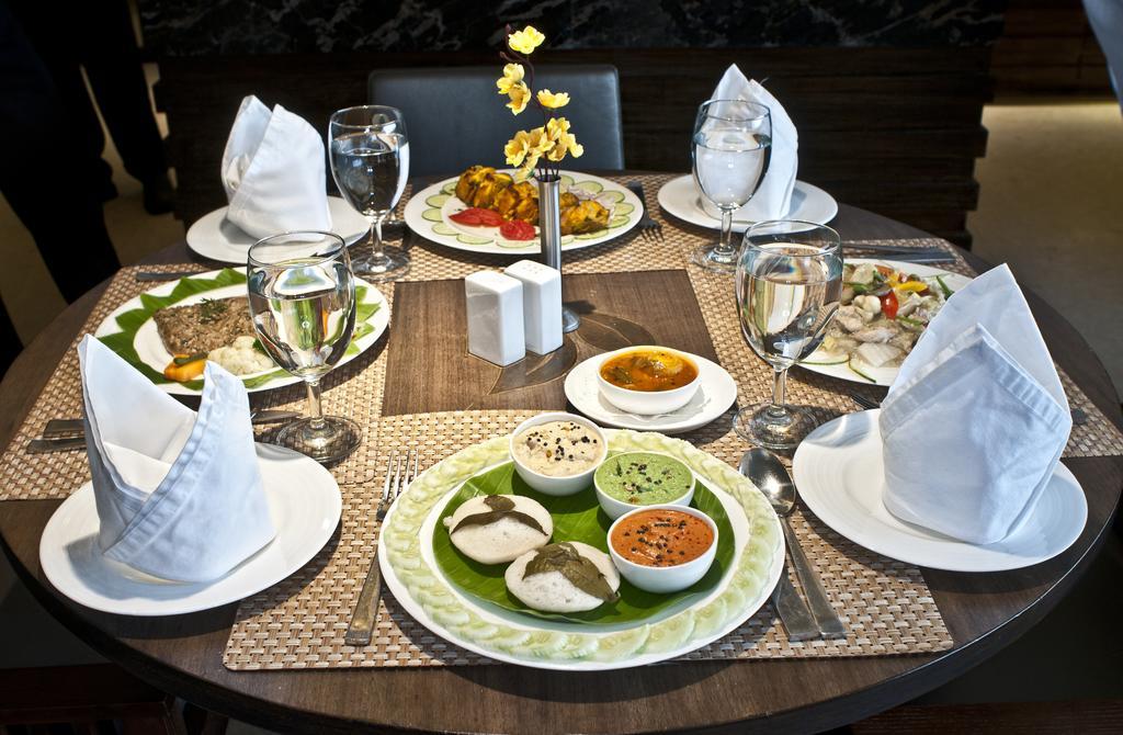 Monotel Calcutta Buitenkant foto